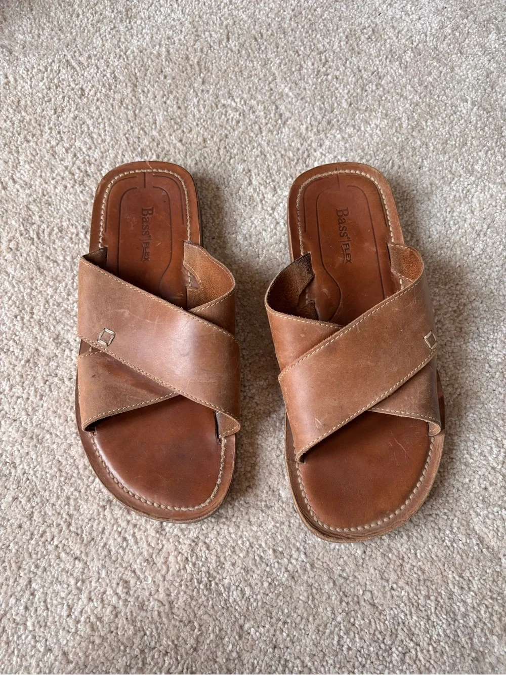 Bass Flex Men’s Brown Leather Cross Strap Slide Sandals Size 10M Comfort Casual